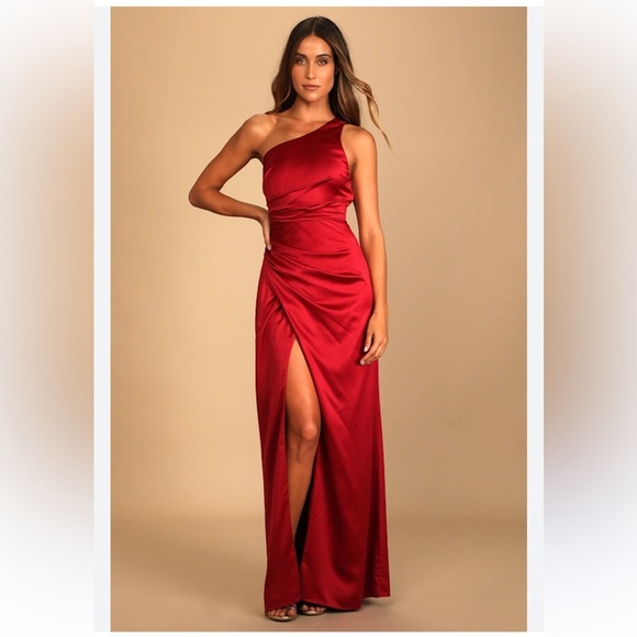 Lulus Elegant Red One Shoulder satin maxi Dress size M - Picture 11 of 11